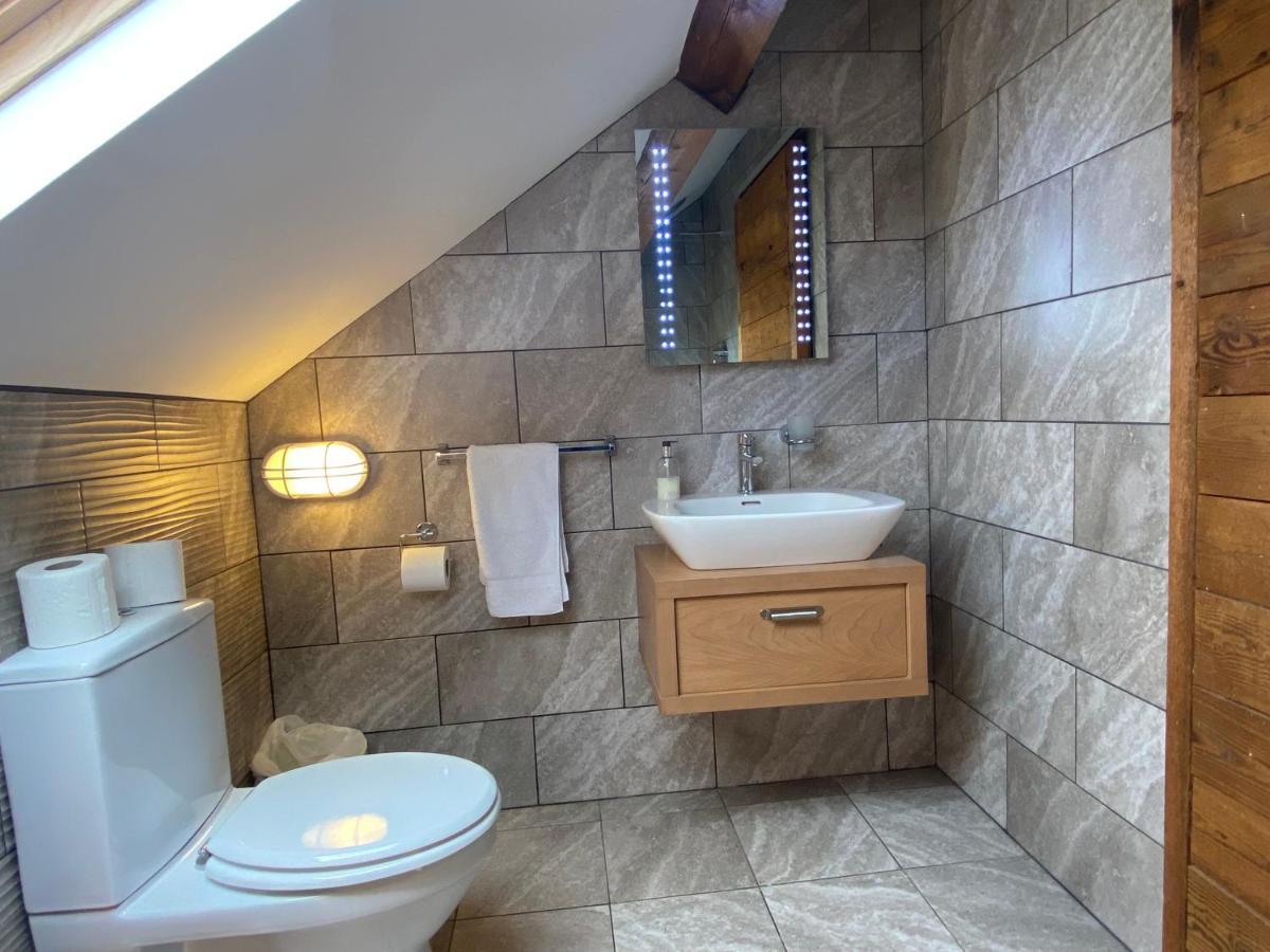 Betsey Trotwood. Historic Stylish 2-Bed Cottage. Blundeston Exterior photo